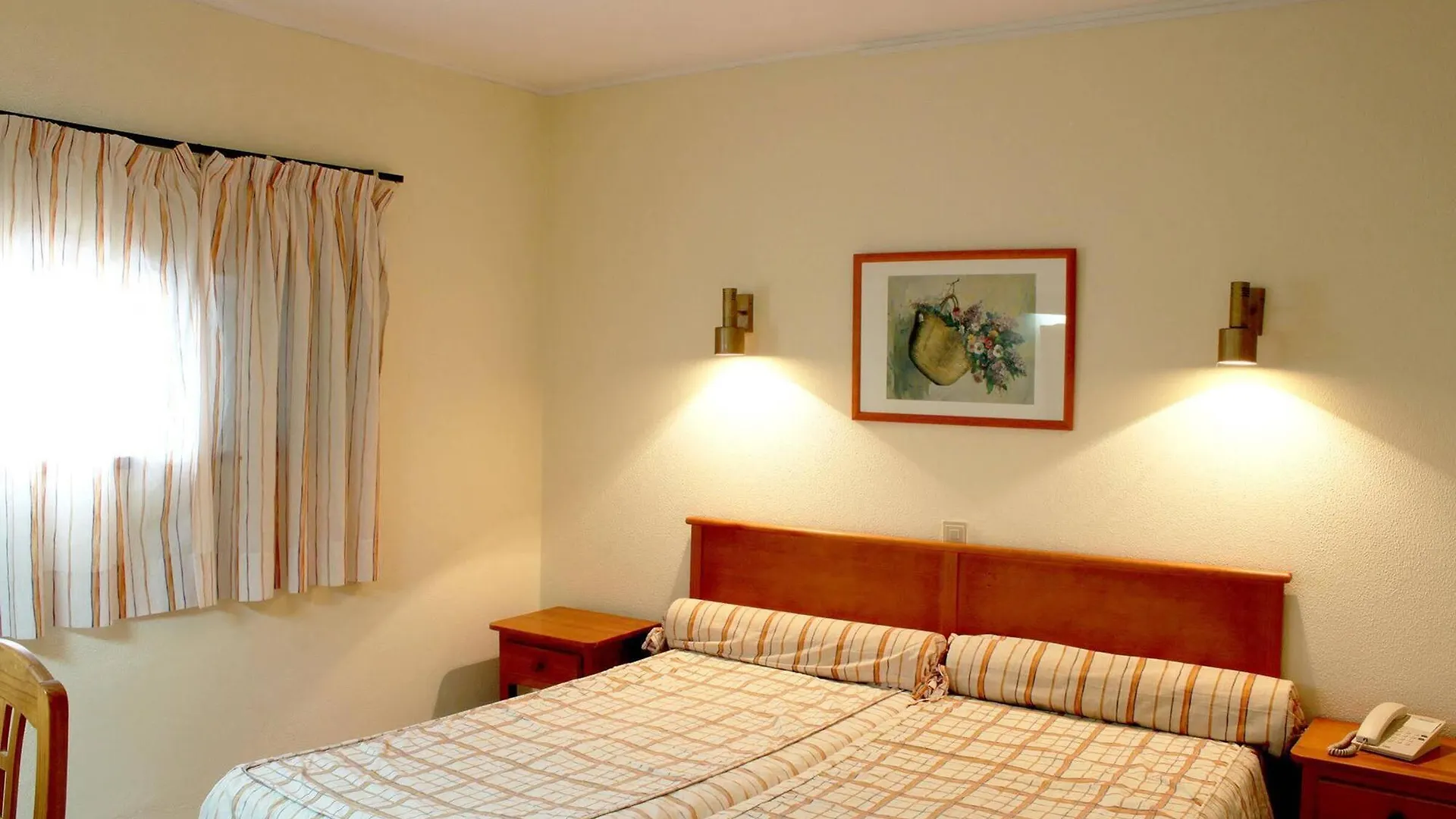 Mirachoro Albufeira Aparthotel 3*,